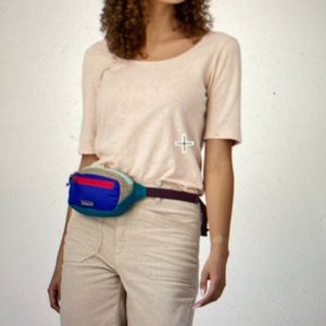 Patagonia UltralightBlack Hole mini hip pack